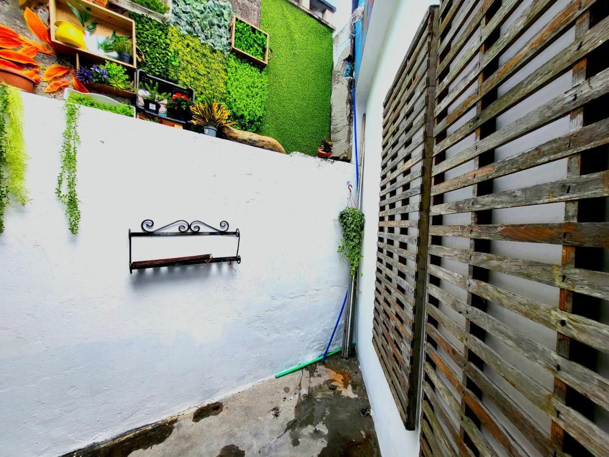 Central House Studio Ponta Delgada Exteriör bild